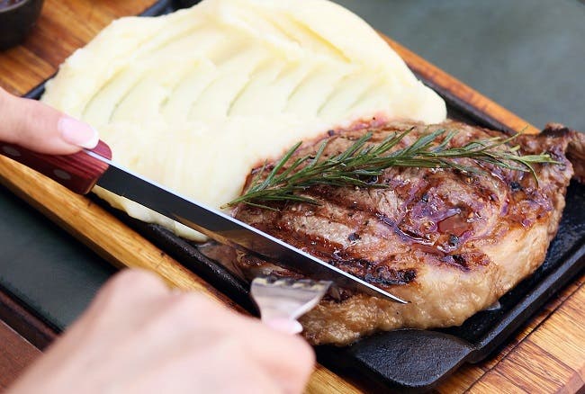 Descuentos en DE VERA GRILL con Club LA NACION